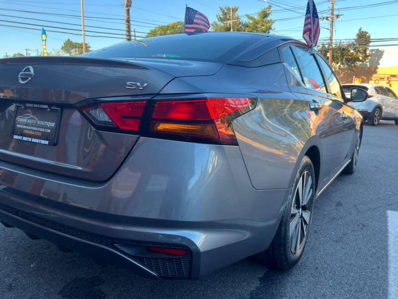 2022 Nissan Altima 2.5 SV