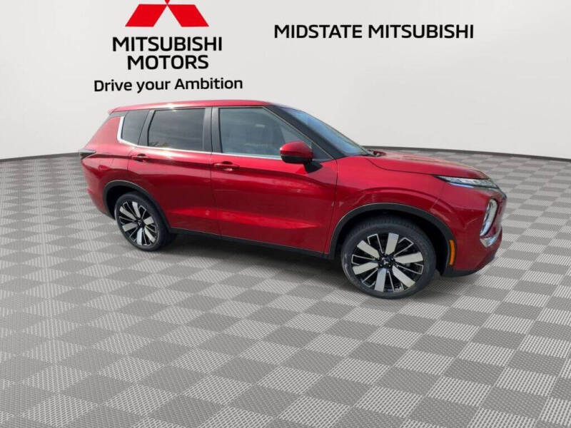2025 Mitsubishi Outlander SE