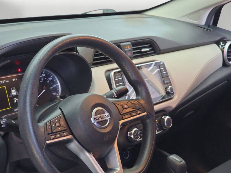 2022 Nissan Versa SV