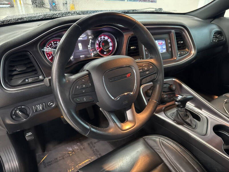 2015 Dodge Challenger SXT