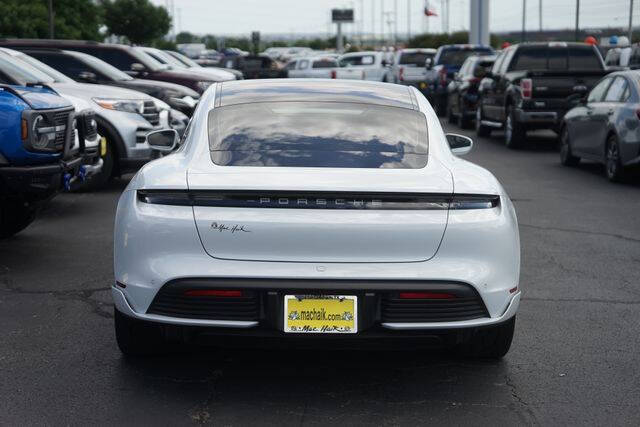 2022 Porsche Taycan