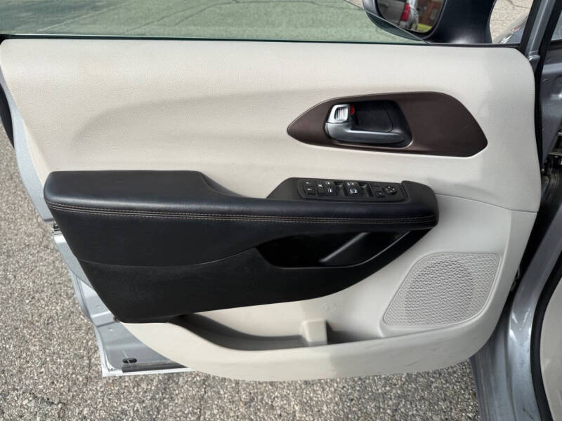 2018 Chrysler Pacifica LX