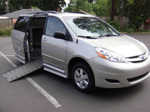 2008 Toyota Sienna LE 7-Passenger