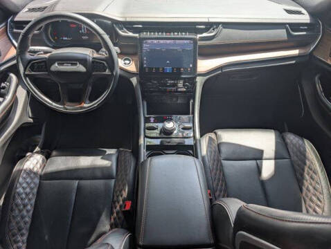 2023 Jeep Grand Cherokee Summit