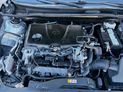 2020 Toyota Camry SE