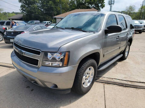 2009 Chevrolet Tahoe for sale at DANNY AUTO SALES in Dallas TX