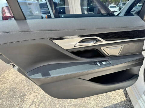 2019 BMW 7 Series 740i