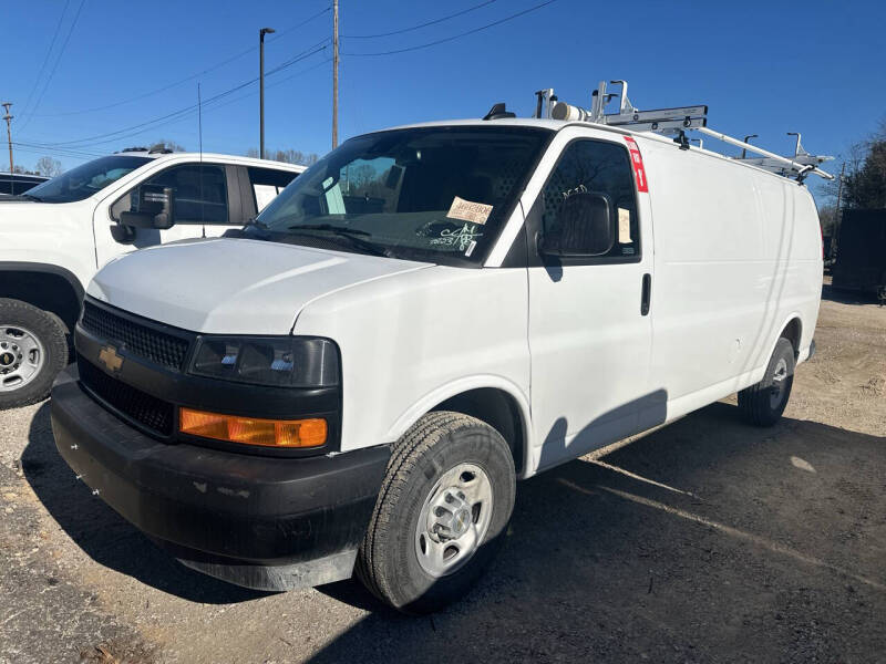 2025 Chevrolet Express Cargo Work Van's photo