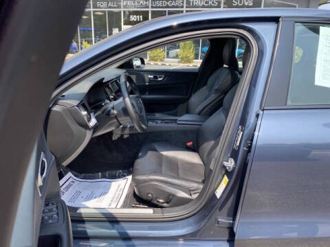 2024 Volvo S60 B5 Core Dark Theme