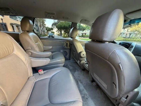 2010 Toyota Sienna