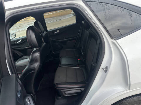 2023 Ford Escape ST-Line Select