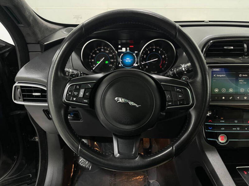 2020 Jaguar F-PACE 25t Premium