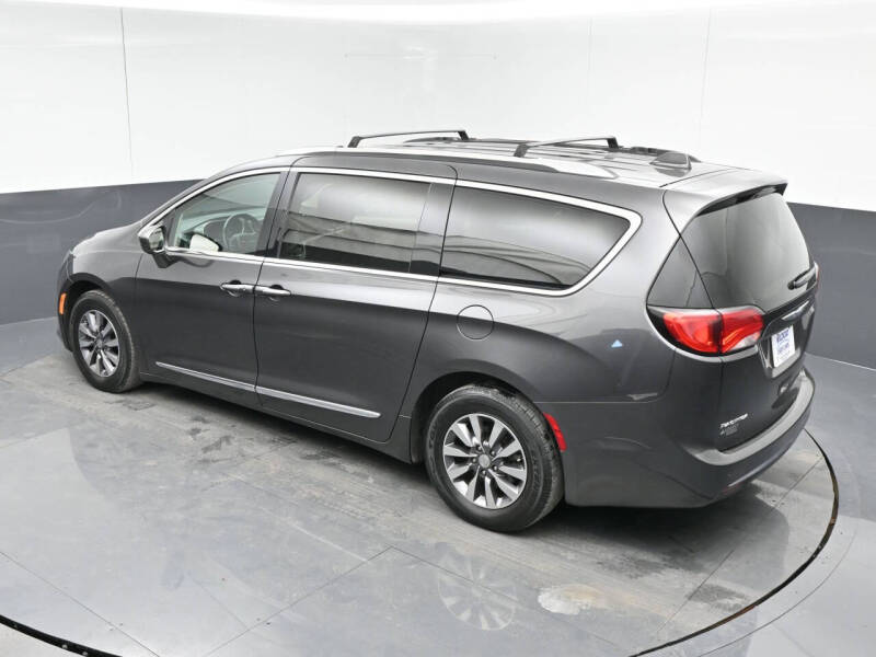 2020 Chrysler Pacifica Touring L Plus