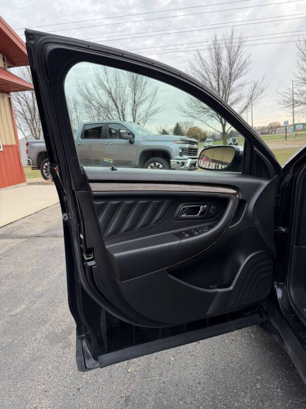 2019 Ford Taurus Limited