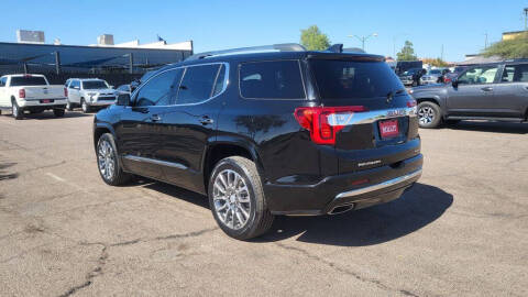 2023 GMC Acadia Denali