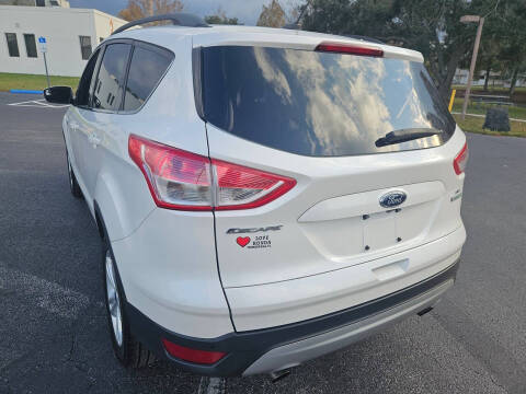2015 Ford Escape SE