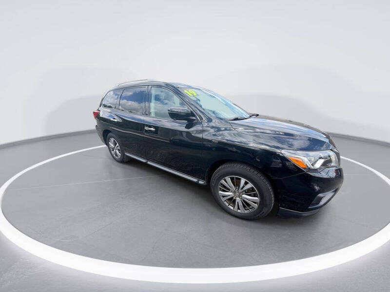 2019 Nissan Pathfinder SL