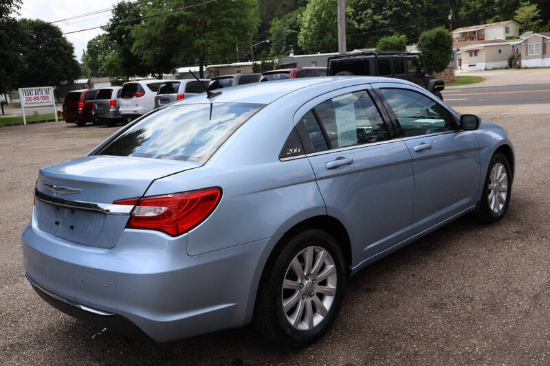 2013 Chrysler 200 Touring