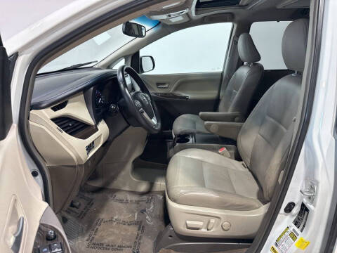 2017 Toyota Sienna