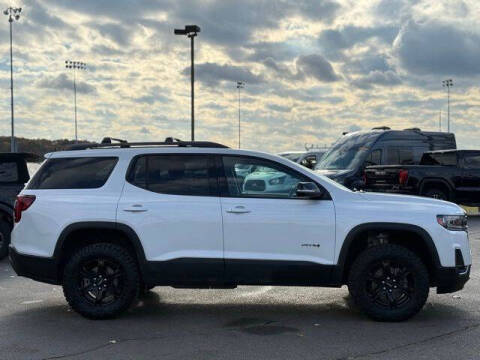 2023 GMC Acadia AT4
