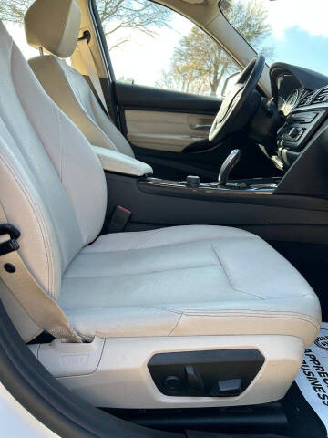 2015 BMW 3 Series 320i