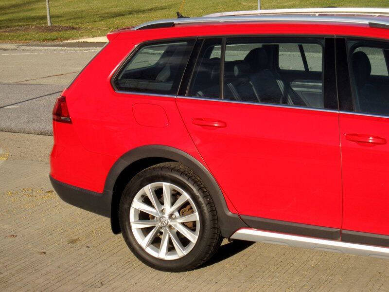 2017 Volkswagen Golf Alltrack