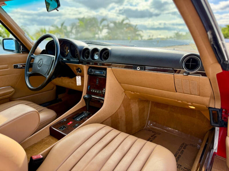 1987 Mercedes-Benz 560-Class 560 SL