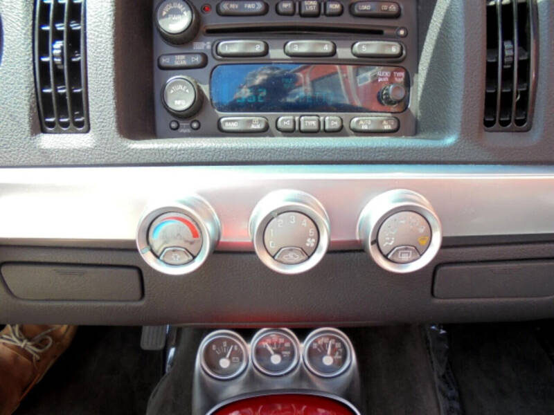 2005 Chevrolet SSR LS