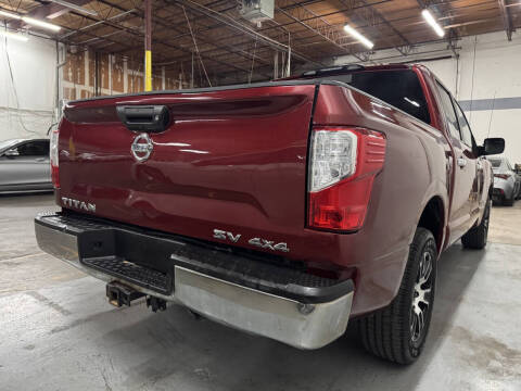 2018 Nissan Titan SV