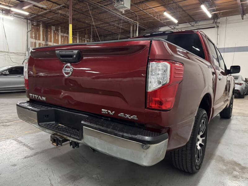 2018 Nissan Titan SV