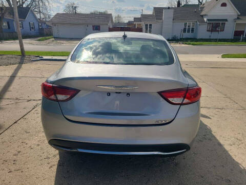 2017 Chrysler 200 Limited
