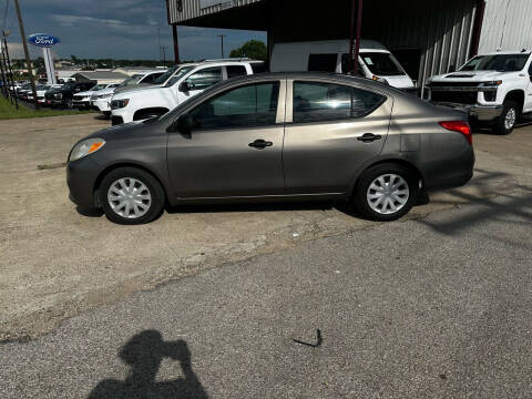 2014 Nissan Versa for sale at Circle T Motors INC in Gonzales TX