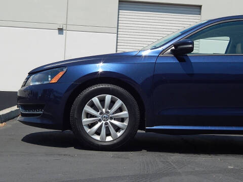 2015 Volkswagen Passat 1.8T Wolfsburg Edition