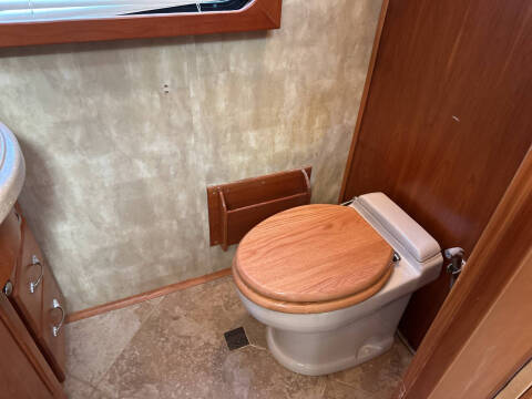 2008 TIFFIN COACH ALLEGRO BUS 43.5’ QUAD SLIDE