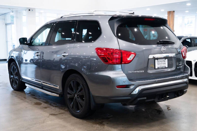 2017 Nissan Pathfinder Platinum