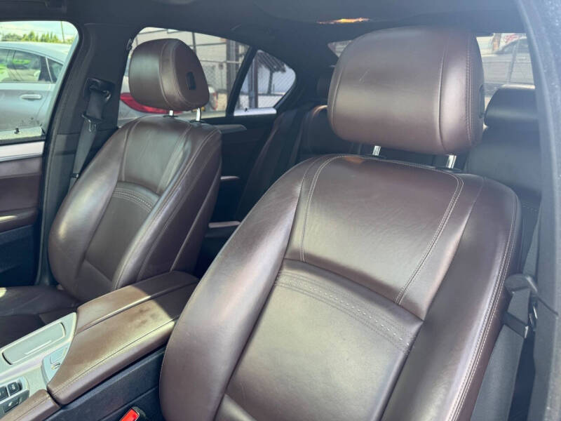 2015 BMW 5 Series 528i