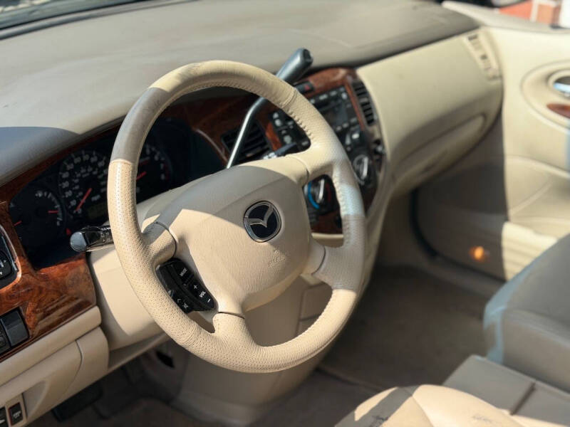 2002 Mazda MPV ES