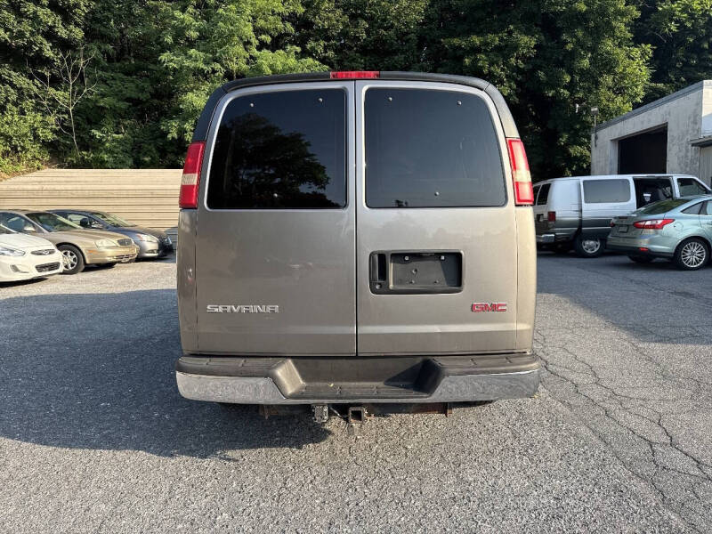 2006 GMC Savana LS 3500