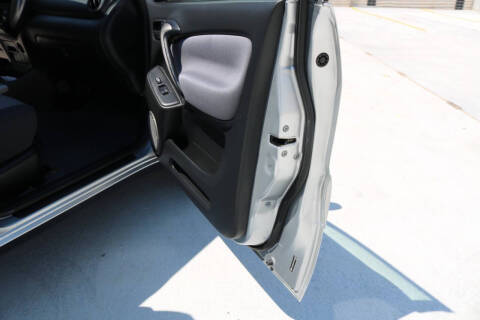 2005 Toyota RAV4