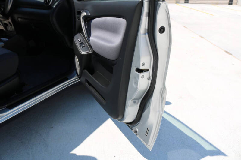 2005 Toyota RAV4