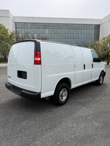 2020 Chevrolet Express 2500