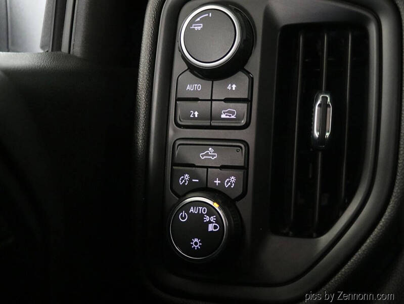 2020 Chevrolet Silverado 1500 Custom