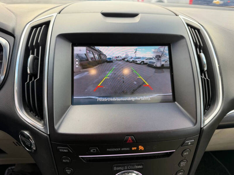 2019 Ford Edge Titanium