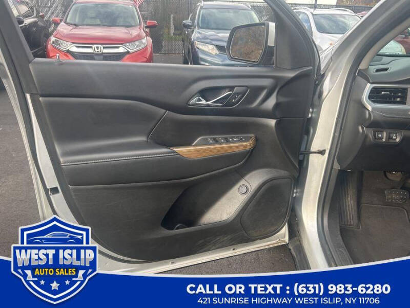 2017 GMC Acadia SLE-2