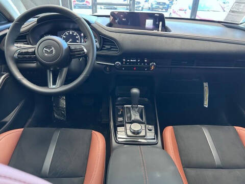 2025 Mazda CX-30 2.5 Carbon Turbo