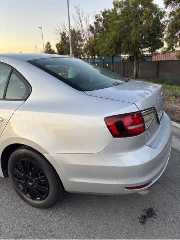 2015 Volkswagen Jetta