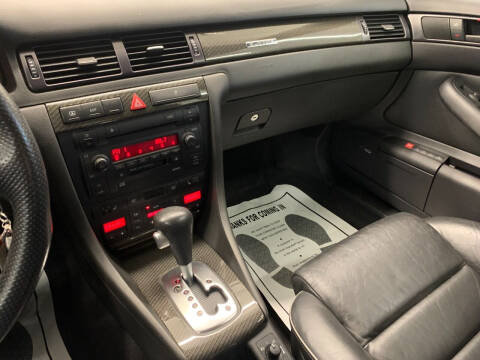 2003 Audi RS 6 quattro