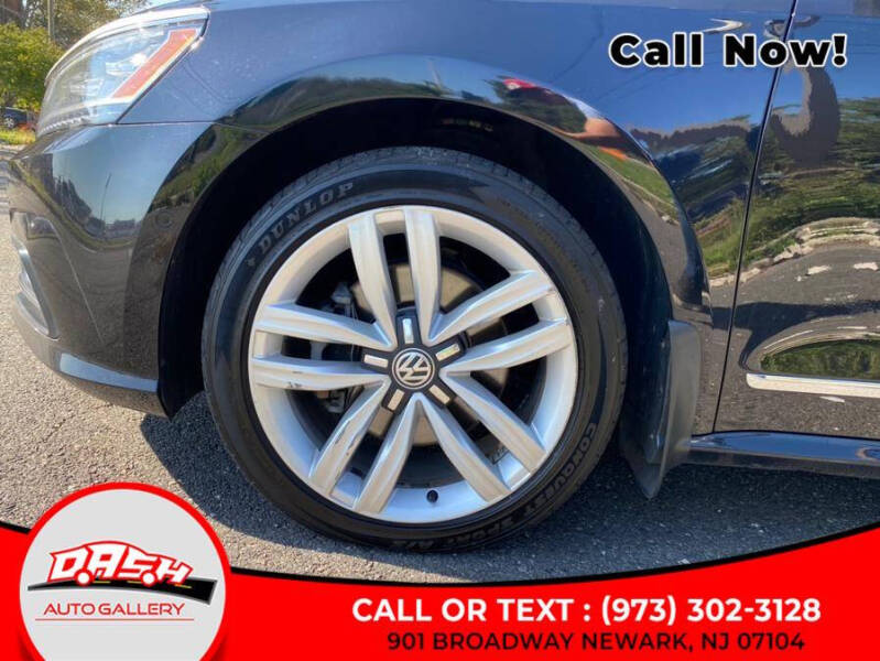 2017 Volkswagen Passat 1.8T SEL Premium