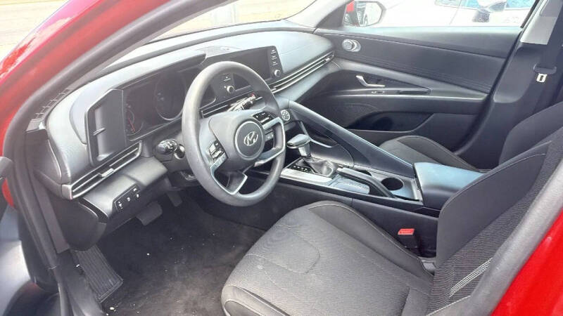 2021 Hyundai Elantra SE