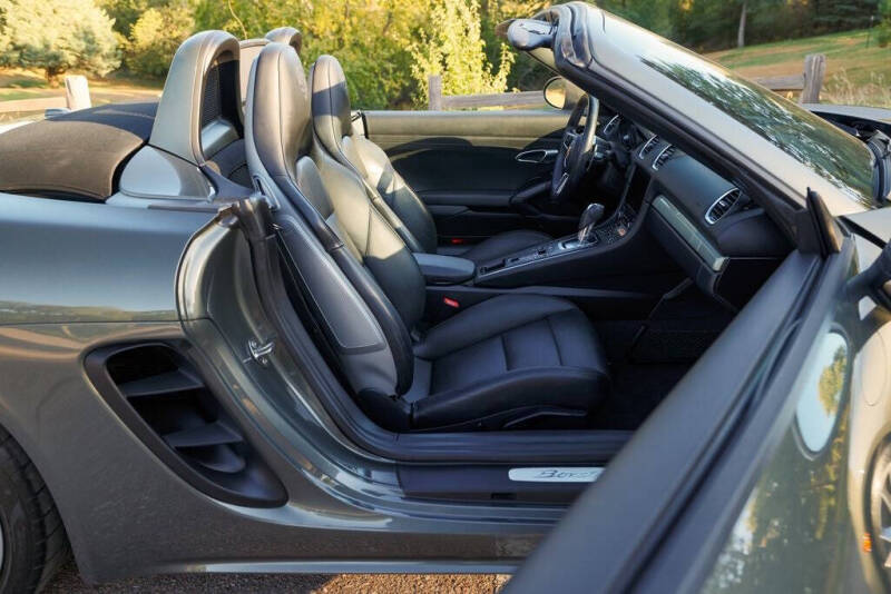 2021 Porsche 718 Boxster